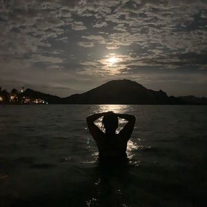 Meet your Posher, Arizbbe